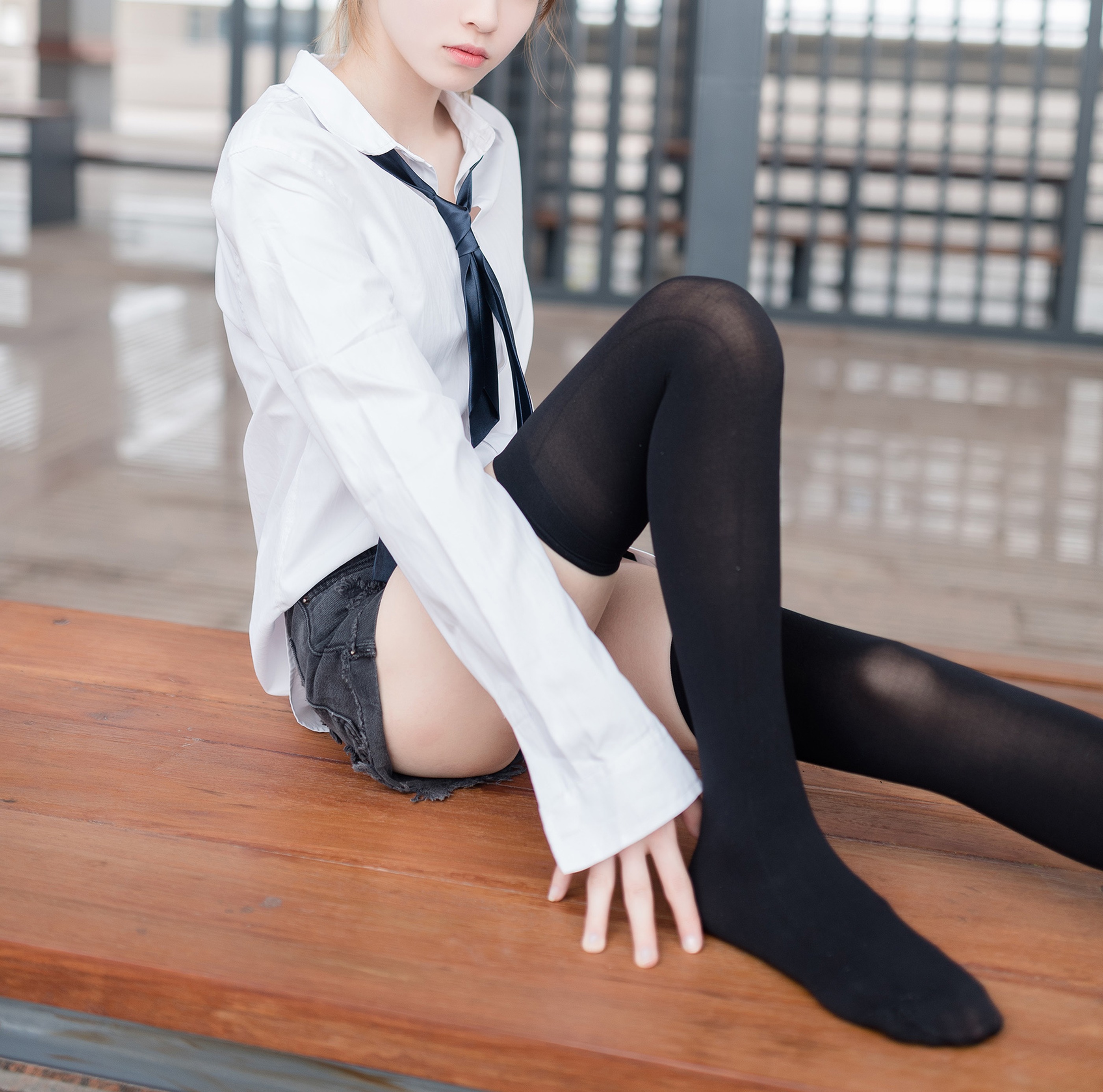 图片[1]-祖木子 – NO.004 短裤的绝对领域 [48P]-XikXak